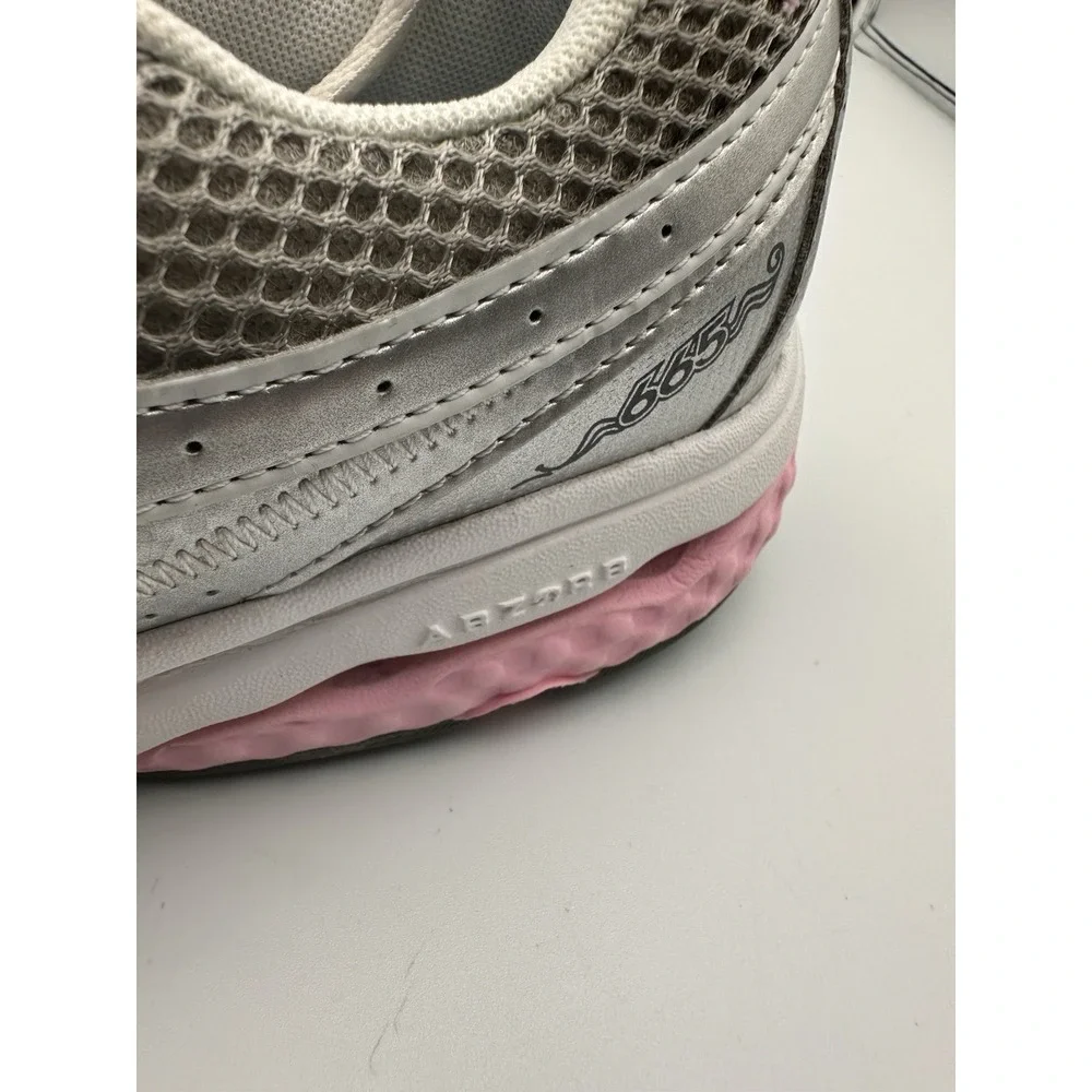 New Balance Womens Size 11B Susan G Komen Breast‎ Cancer Awareness Model 665